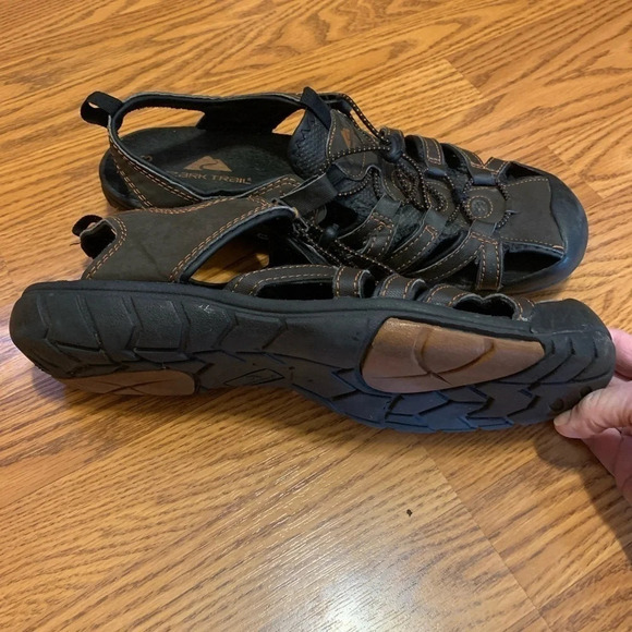 Ozark Trail Outdoor Gorpcore Hiking Slip-On Closed-Toe Sandal Brown Size 13 - Picture 2 of 4